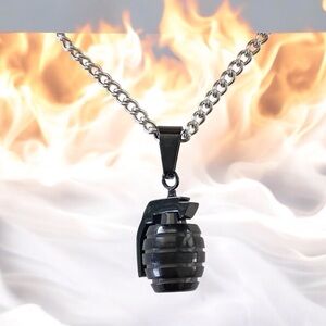 ๐ 3D Grenade Pendant Necklace Stainless Steel